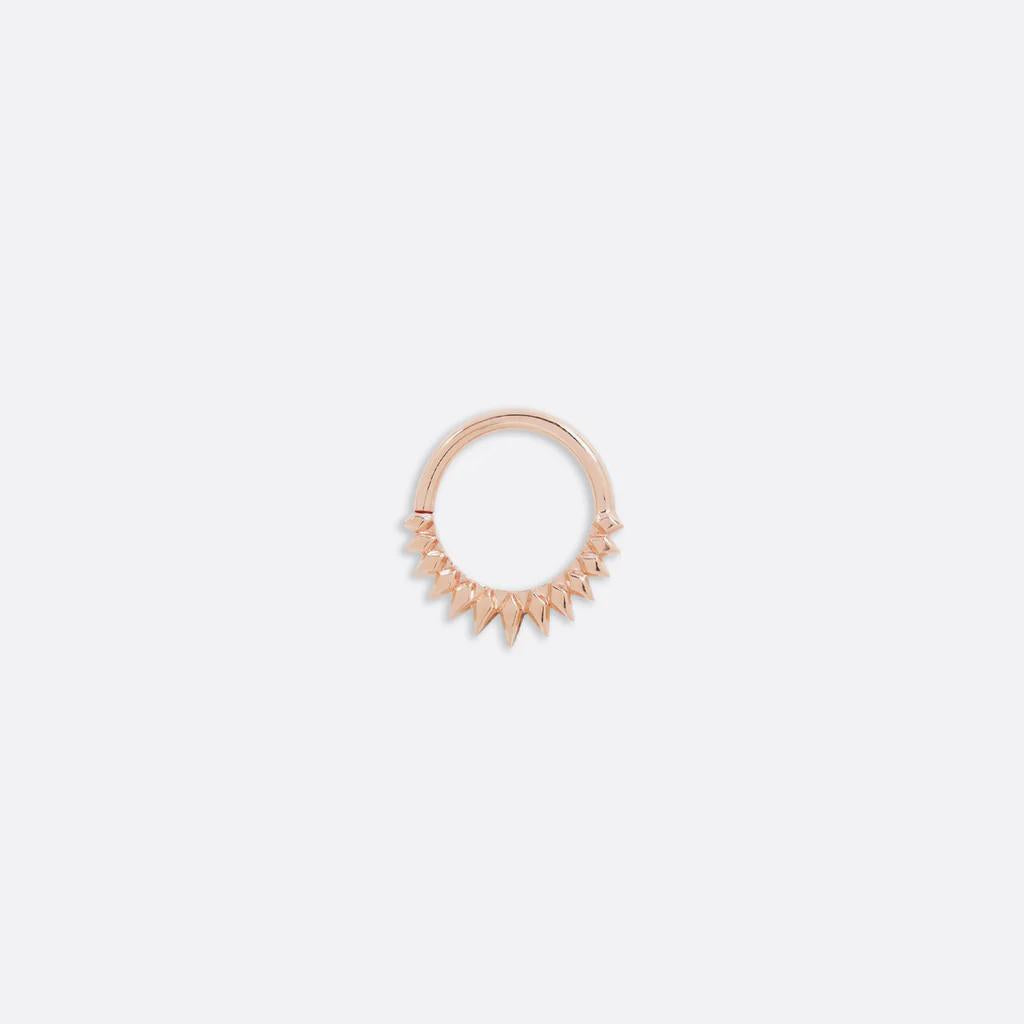 Tether | 14k gold | Petite Pyramid Seam Ring