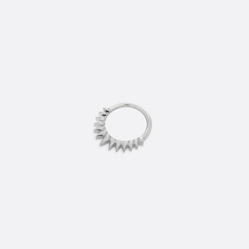 Tether | 14k gold | Petite Pyramid Seam Ring